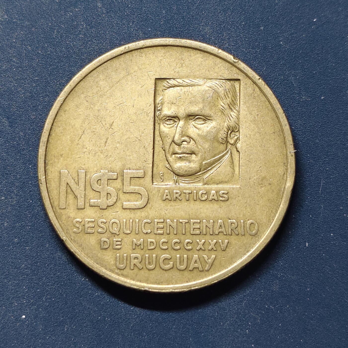 【全场包邮】纯粹捡漏拍508场 乌拉圭1975年5比索革命运动150年纪念币