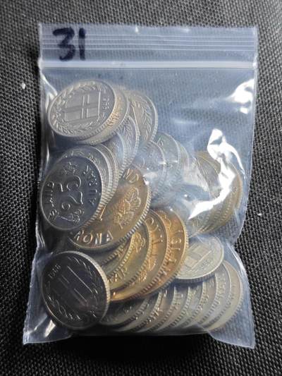 KK钱币收藏小铺   套币 批量/好品散币专场 2月预留时间 周末发货 -  冰岛大小面值散币一组72枚