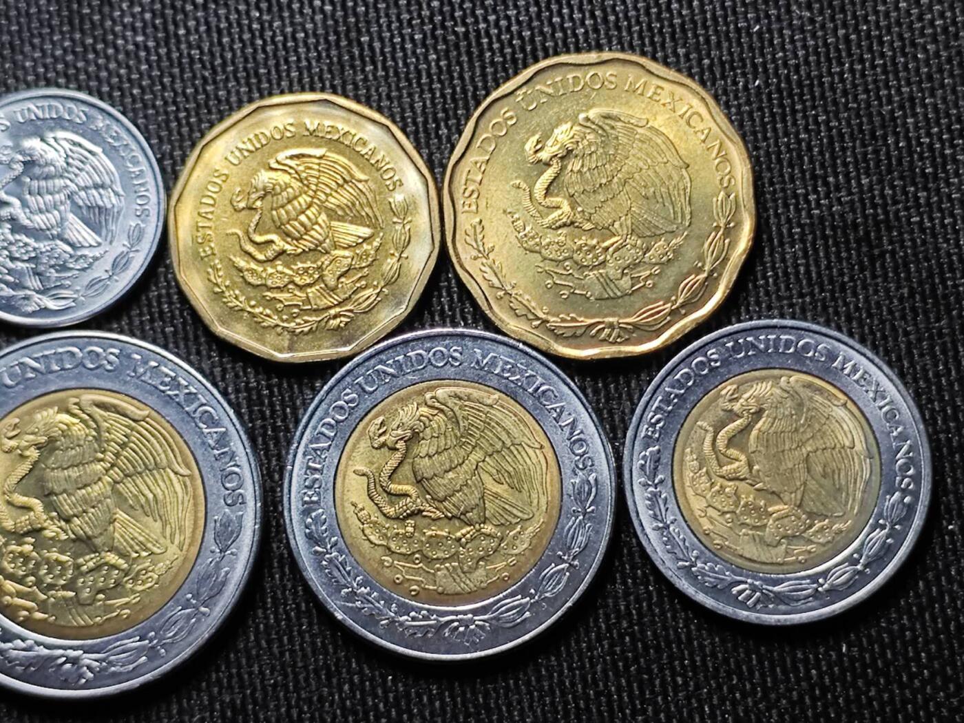 KK钱币收藏小铺   套币 批量/好品散币专场 2月预留时间 周末发货  墨西哥大小面值好品一套