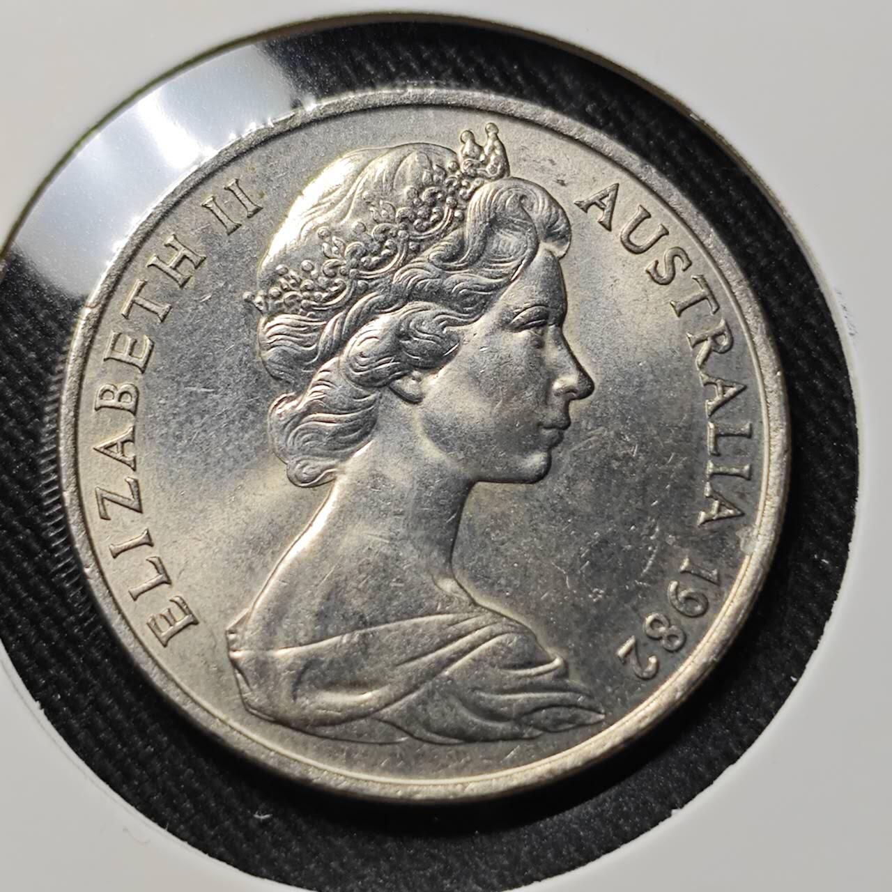 KK钱币收藏小铺   套币 批量/好品散币专场 2月预留时间 周末发货  1982澳大利亚20分 好品