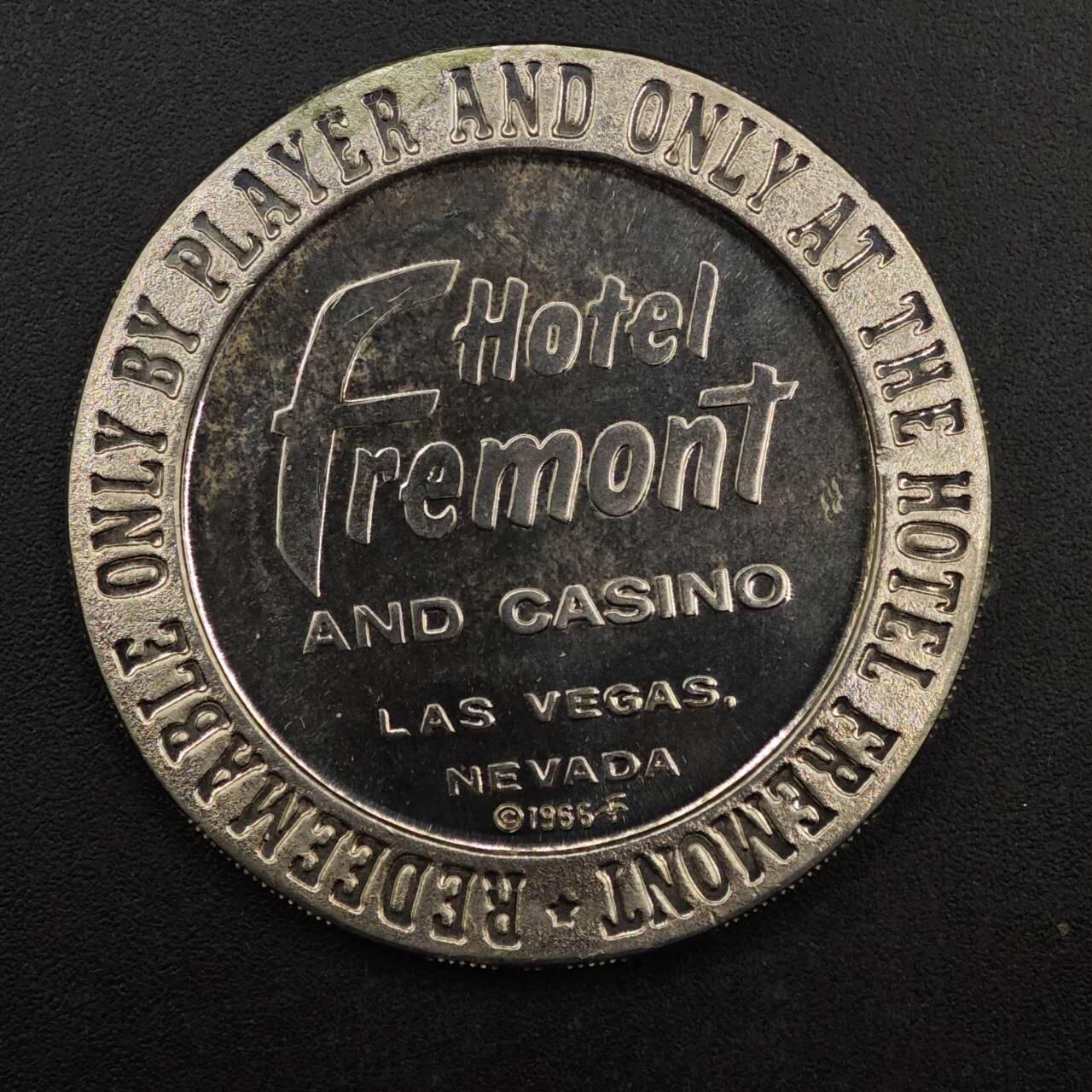 【淘币小摊】实时拍第八百七十六拍   散币场    每周一统一发货 美国1966年拉斯维加斯弗里蒙特酒店一美元代币原光品