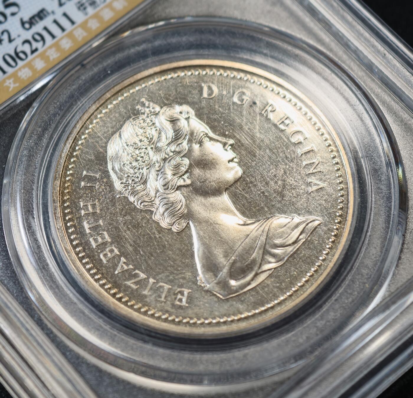 甄臻铺-世界币章拍卖（第53期），甄品场拍品征集中，送拍享返佣金等优惠多多