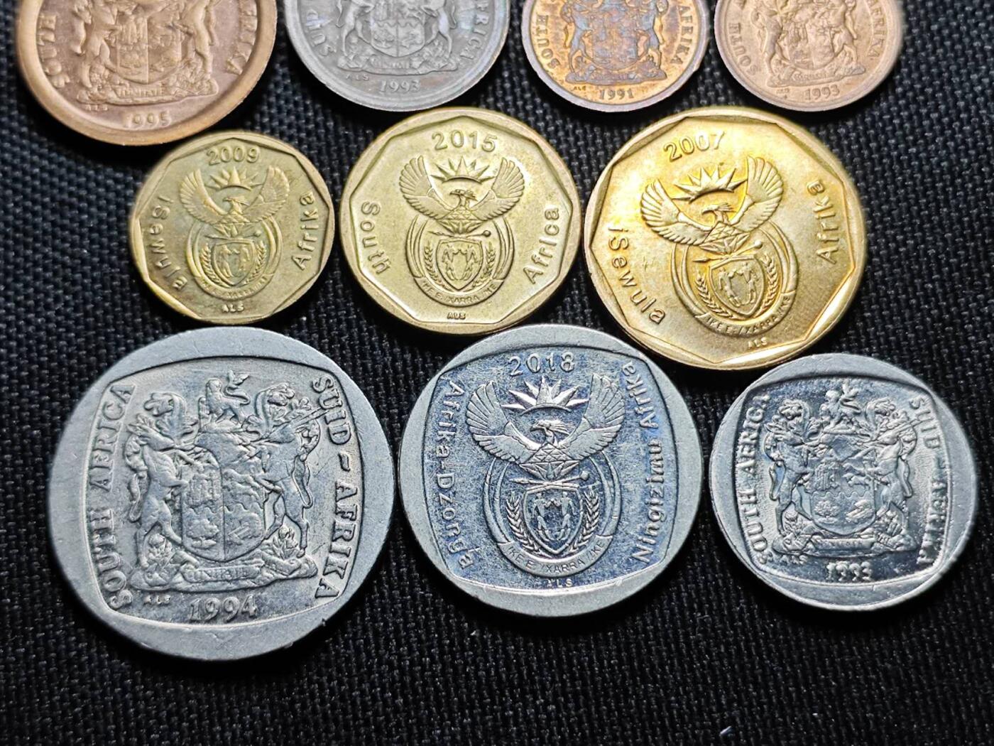 KK钱币收藏小铺   套币 批量/好品散币专场 2月预留时间 周末发货  南非大小面值一套