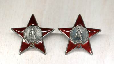 大猫徽章拍卖 第289期 - 苏联红星勋章一对