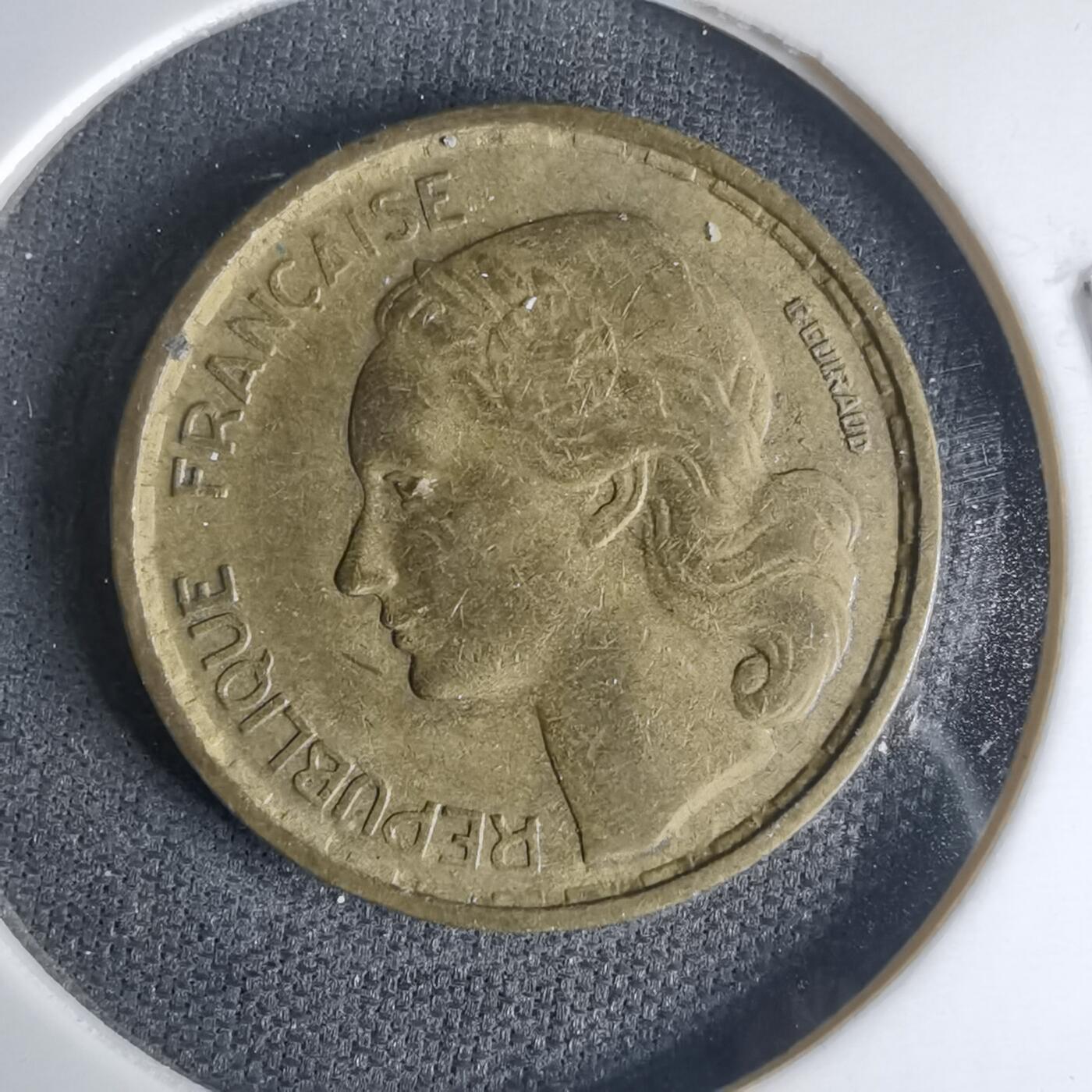 沼泽如烟--第1013场 法国1952年10法郎