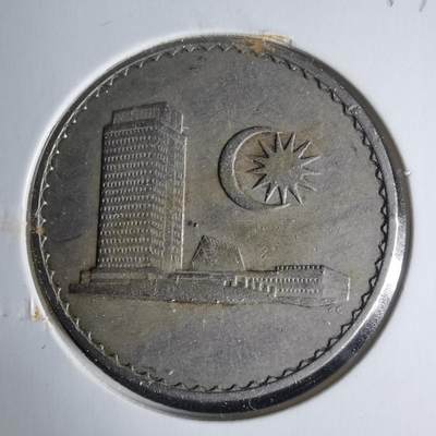 沼泽如烟--第1013场 - 马来西亚1968年50分安全边