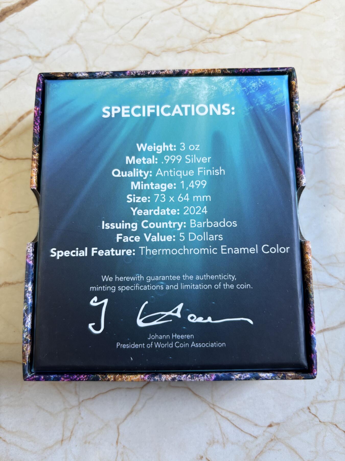 第192期拍卖 巴巴多斯2024年变色章鱼3盎司异形纪念银币，999银，发行1499枚