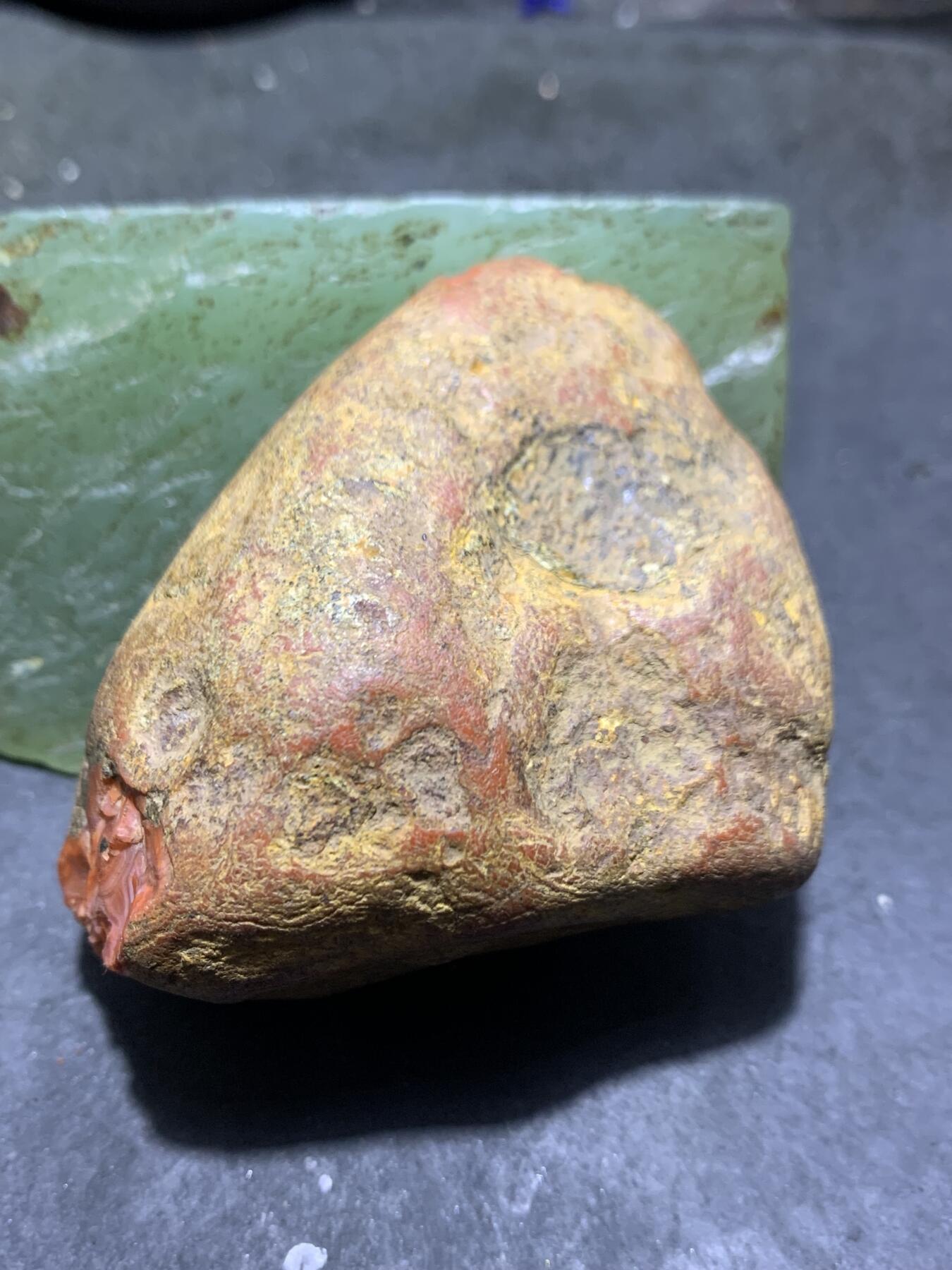 精美川料红皮开窗红白冻料南红玛瑙原石一颗