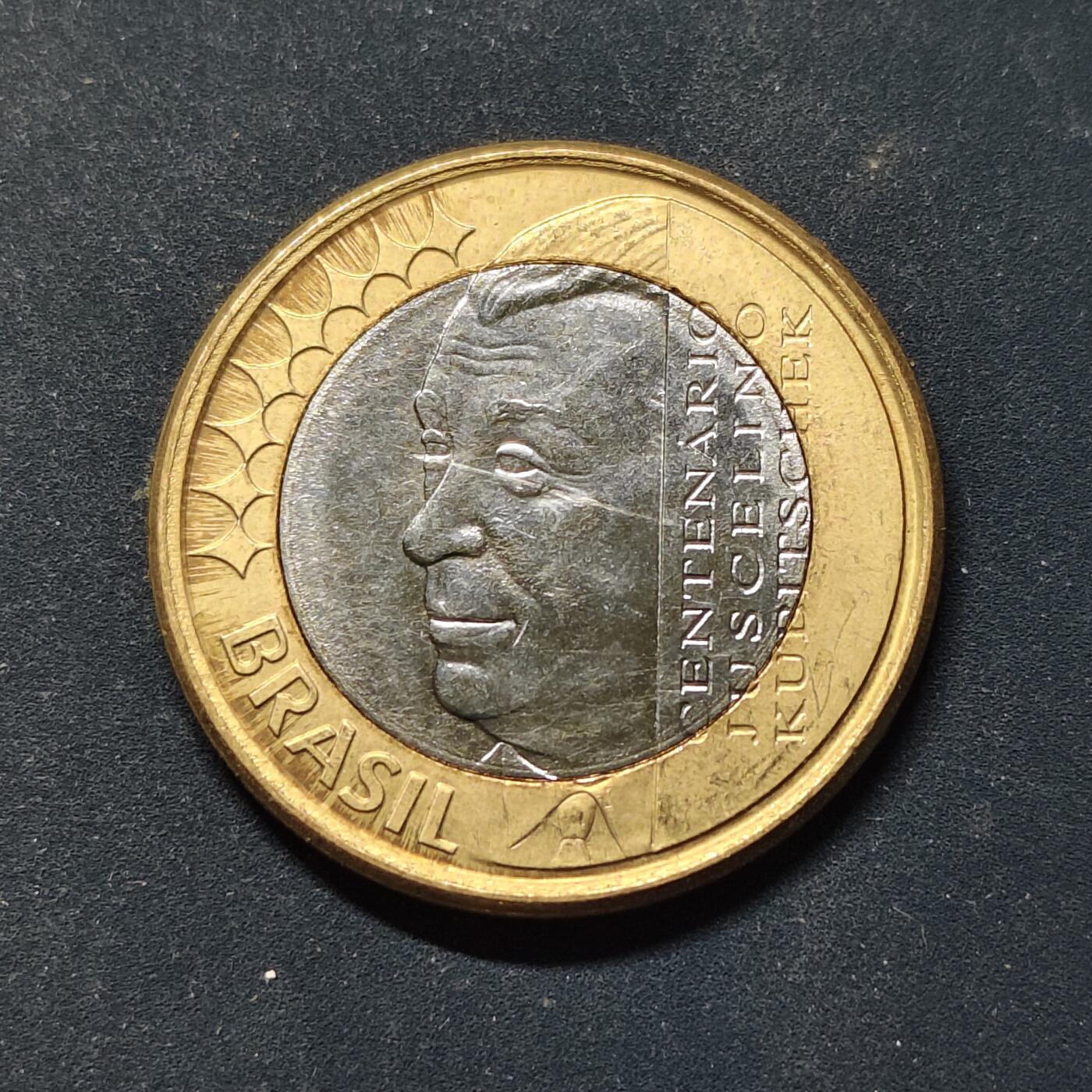 【全场包邮】纯粹捡漏拍508场 巴西2002年1里亚尔前总统儒塞利诺·库比契克诞辰100周年双色纪念币
