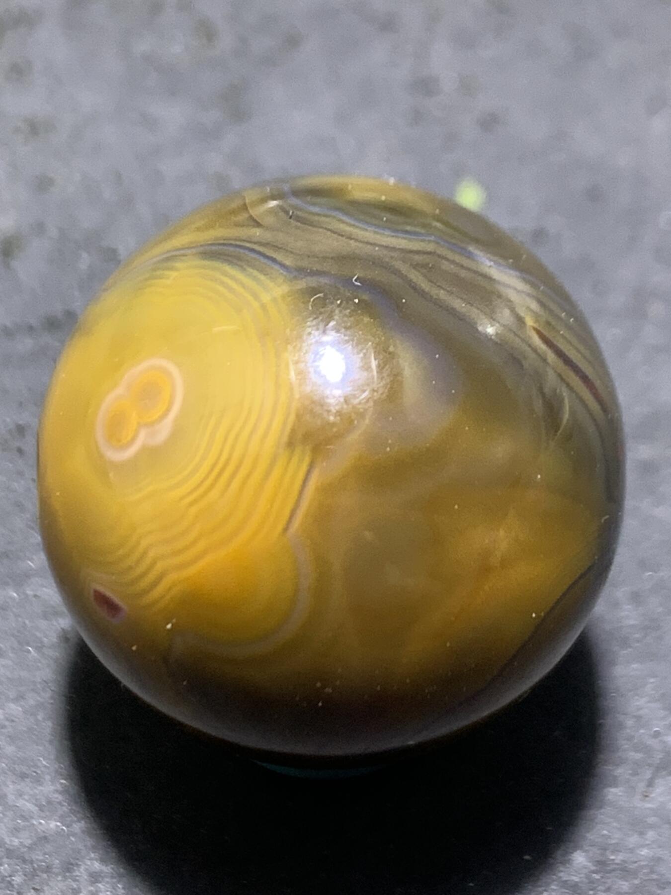 仅此一个，精美高玉化拉丝料8字天眼纹战国红圆珠一颗！