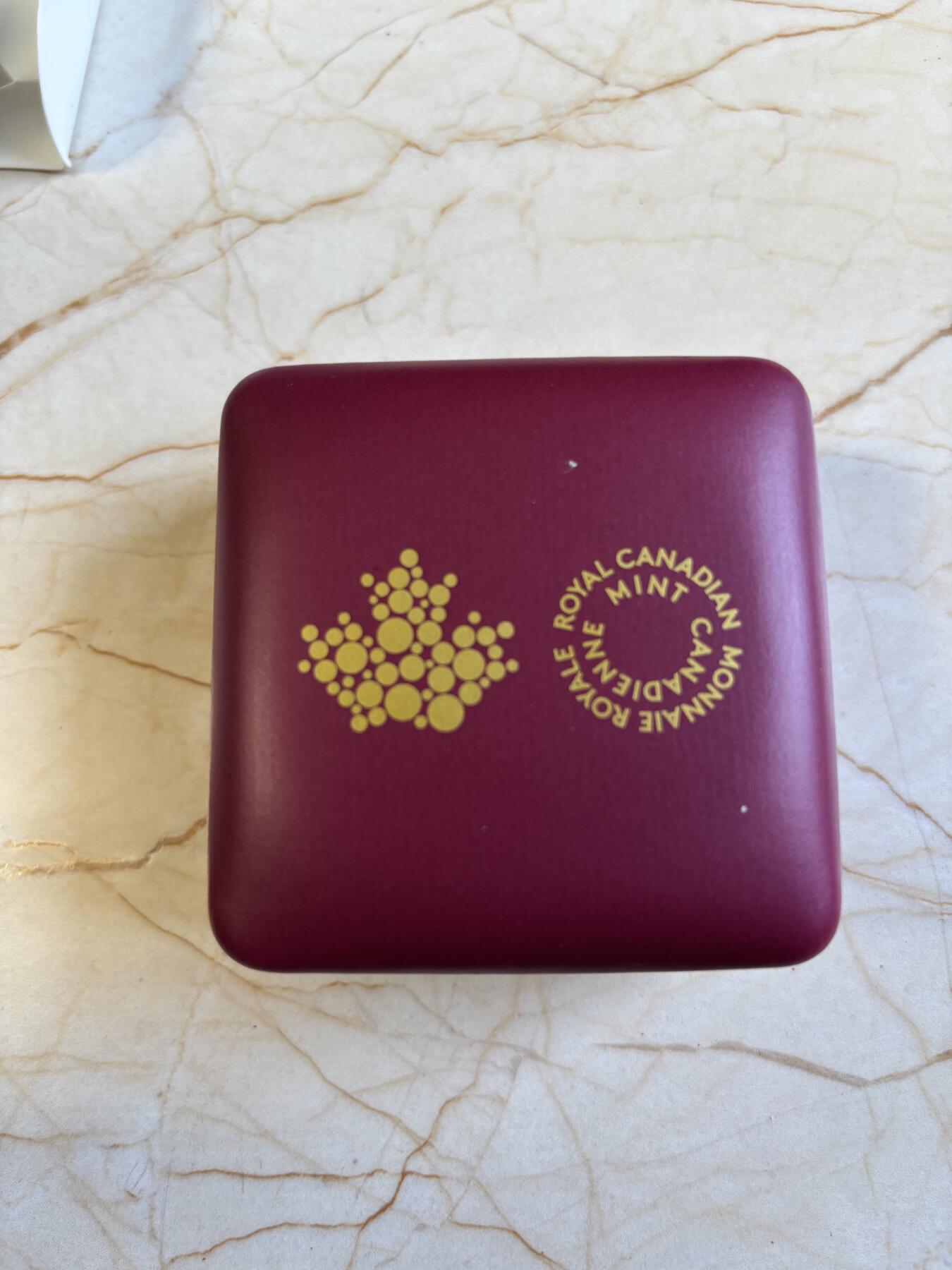 第192期拍卖 加拿大2015年标志性动物系列大角羊1盎司彩色银币，9999银，发行6500枚