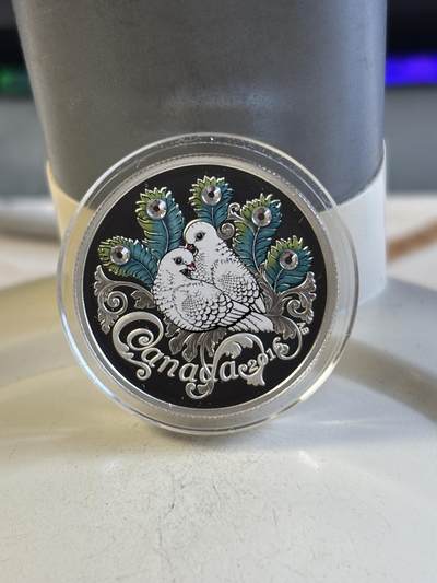 第192期拍卖 - 加拿大2016年爱的庆典系列1爱情鸽纪念彩银币，9999银，7.96克，发行15000枚