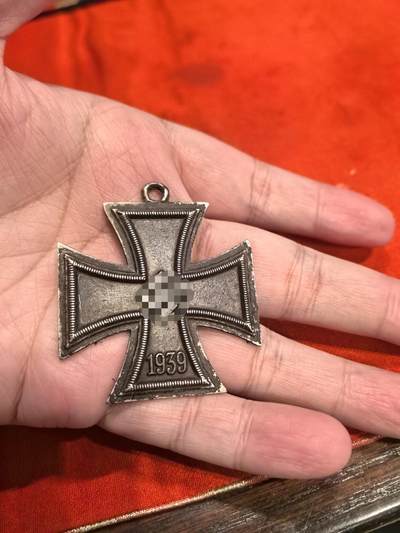 欧洲德国战时微章胸章、铜章、银章、银币和回流杂项第一场 - 德国战时微章，欧洲古董店买来我不太懂什么版本，大家自己看，东西包老保真包浆厚重具有年代感，懂得的人拍