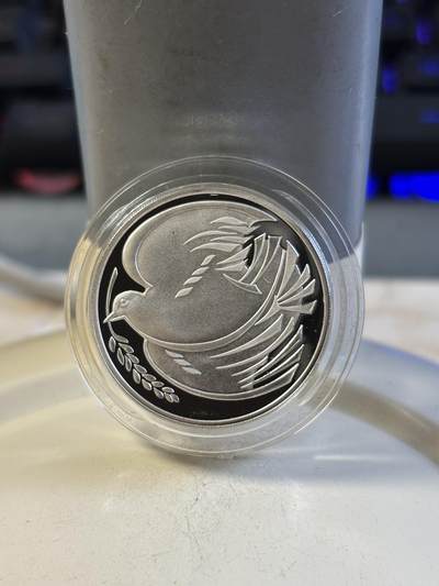 第192期拍卖 - 英国1995年二战胜利50周年2镑精制加厚纪念银币，925银，发行10000枚，31.96克