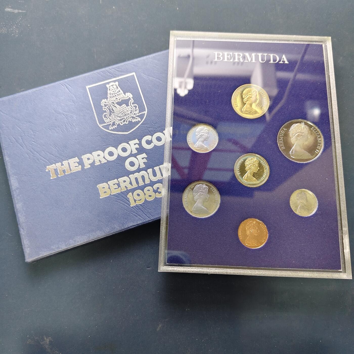 【全场包邮】纯粹捡漏拍509场 【少见】百慕大群岛1983年皇家厂经典信封装官方精制套币-PS6-量6474-含1+5元高值精制币