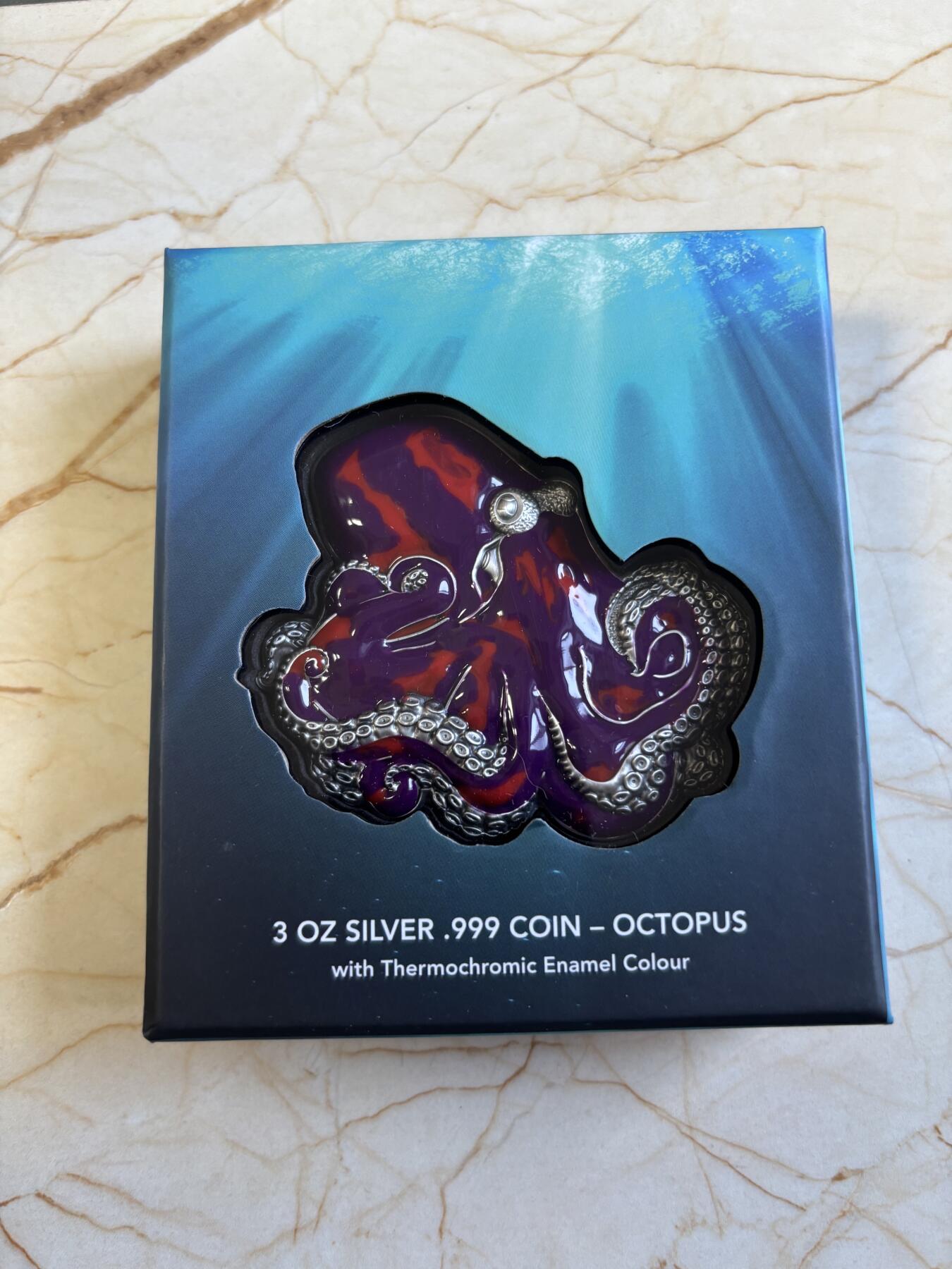 第192期拍卖 巴巴多斯2024年变色章鱼3盎司异形纪念银币，999银，发行1499枚