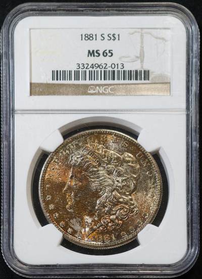 甄臻铺-世界币章拍卖（第53期），甄品场拍品征集中，送拍享返佣金等优惠多多 - NGC-MS65 1881年美国摩根银币，橙金包浆宛如落日，实物上手更漂亮，盒子有磕碰