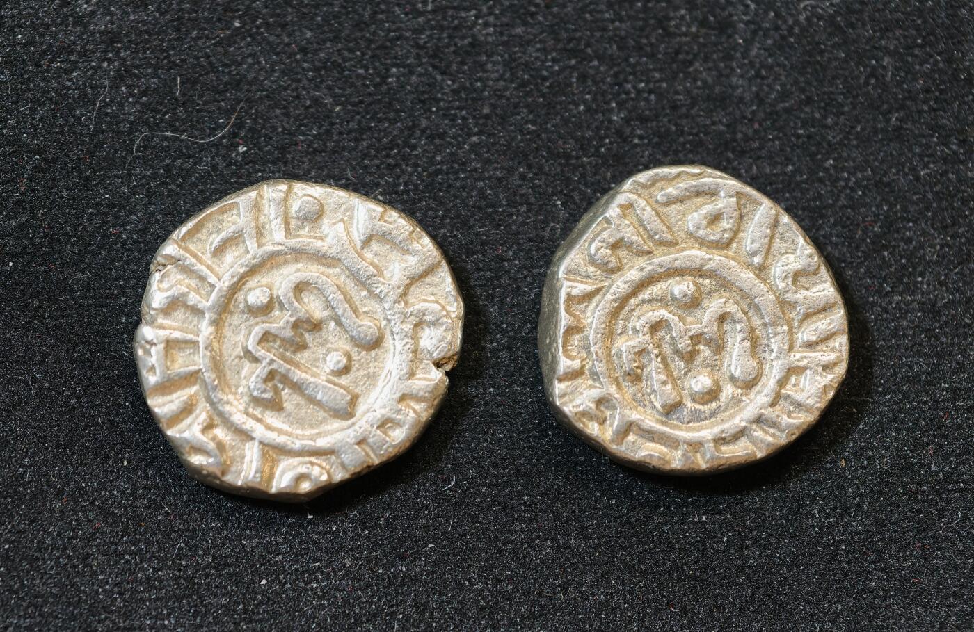 甄臻铺-世界币章拍卖（第53期），甄品场拍品征集中，送拍享返佣金等优惠多多