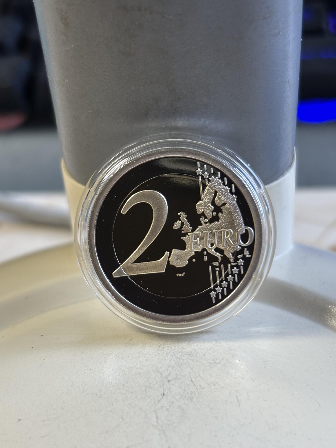 第192期拍卖 意大利2023年人物曼佐尼2欧精制双色纪念币