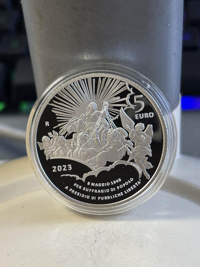 第192期拍卖 - 意大利2023年欧洲参议院75周年5欧彩色纪念银币，925银，18克，发行6098枚