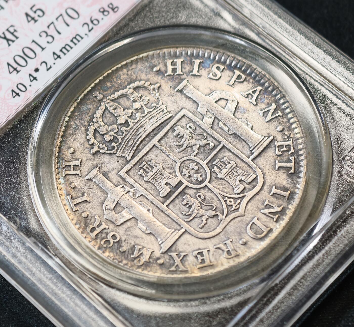 甄臻铺-世界币章拍卖（第53期），甄品场拍品征集中，送拍享返佣金等优惠多多 公博-XF45 1807年西属墨西哥 双柱卡洛斯四世 8里亚尔 大银币 26.8g 含银量89.6% 少见正面复打，背板有底光，不容错过，细节见图