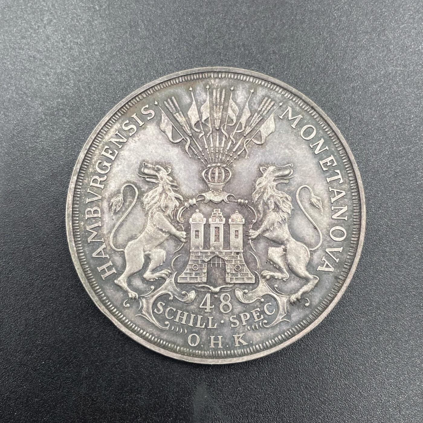 「木头集藏」章牌专场-第69场 Albert Holl～德国汉堡城市纪念银章，直径：44.5 mm，30.3 g，背面银标：1000千足银，品相很不错