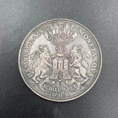 「木头集藏」章牌专场-第69场 - Albert Holl～德国汉堡城市纪念银章，直径：44.5 mm，30.3 g，背面银标：1000千足银，品相很不错