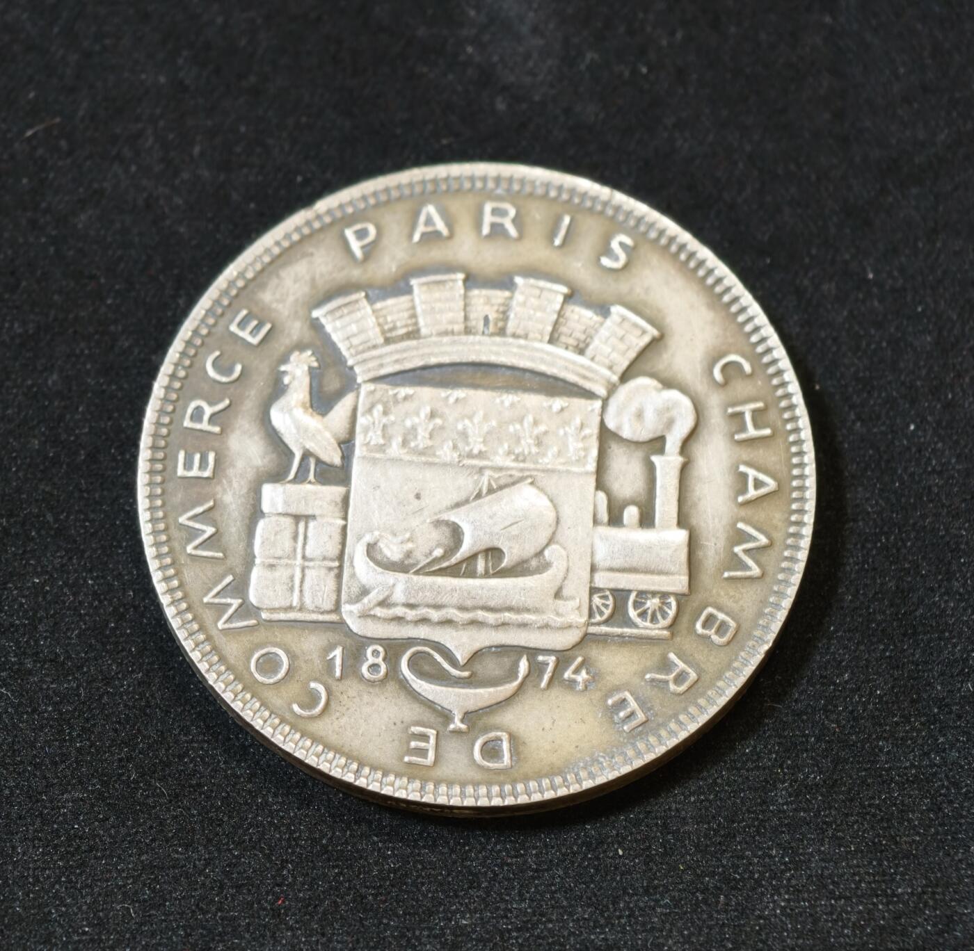 甄臻铺-世界币章拍卖（第53期），甄品场拍品征集中，送拍享返佣金等优惠多多