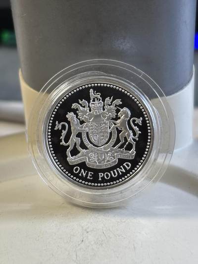 第192期拍卖 - 英国2008年皇室神兽1英镑精制纪念银币发行5000枚，935银，9.5克，发行5000枚