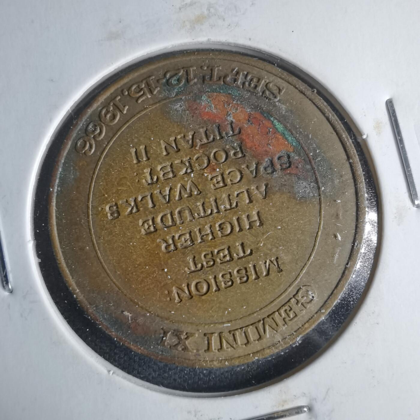 沼泽如烟--第1013场 航天纪念章