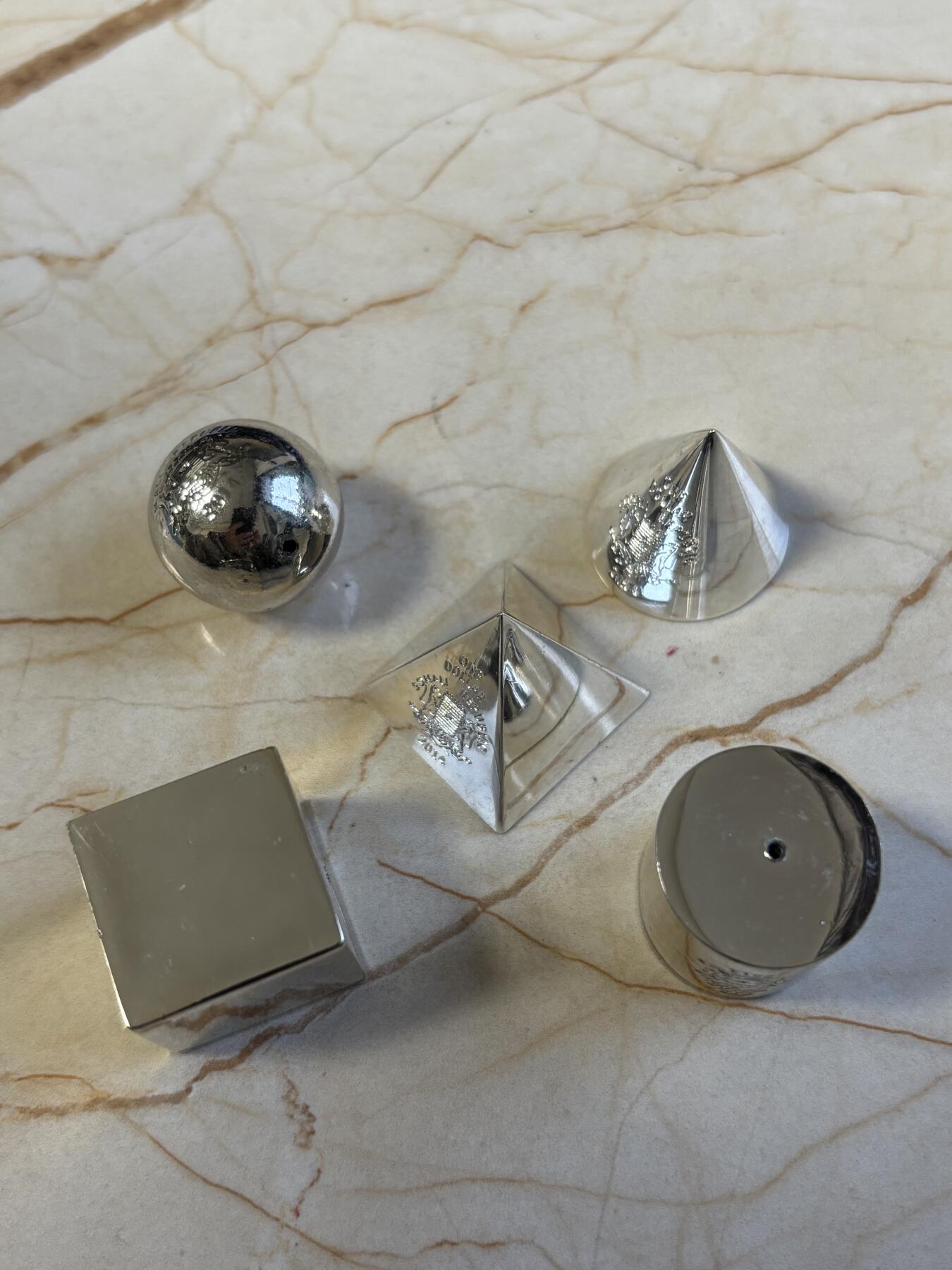 第192期拍卖 获奖索马里2014年数学纪念3D三维几何体硬币5枚套，铜镍镀银