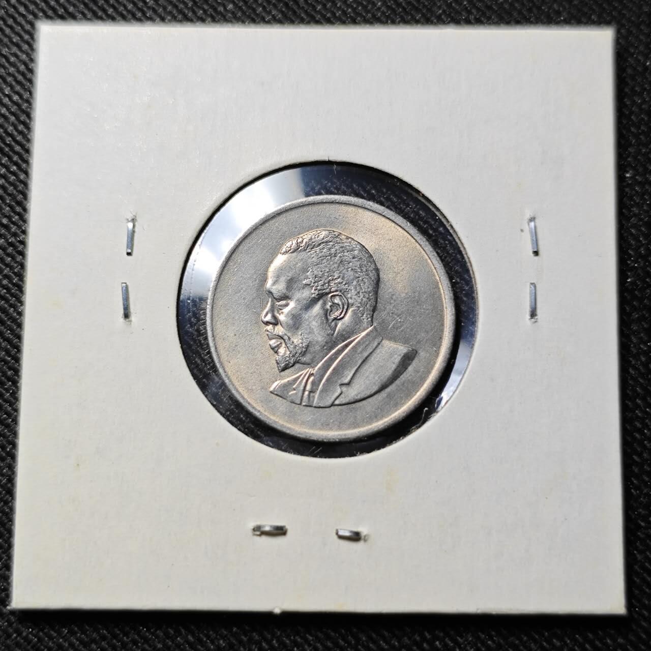 KK钱币收藏小铺   套币 批量/好品散币专场 2月预留时间 周末发货   1968肯尼亚50分 开国头像开字版