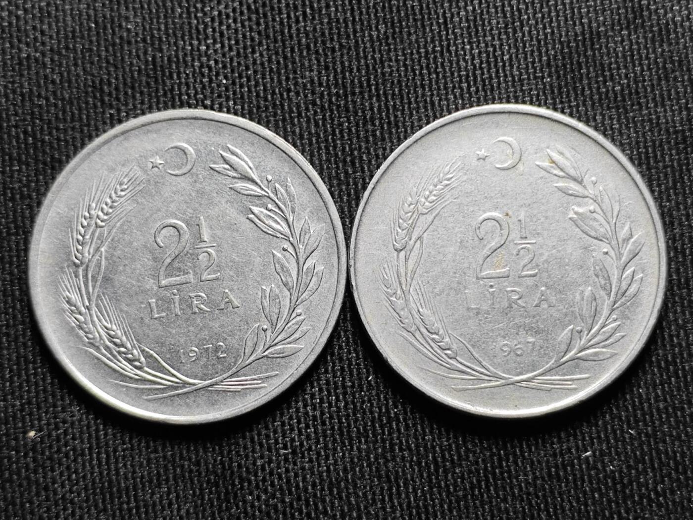 KK钱币收藏小铺   套币 批量/好品散币专场 2月预留时间 周末发货  土耳其2.5里拉一对 1967早年份厚