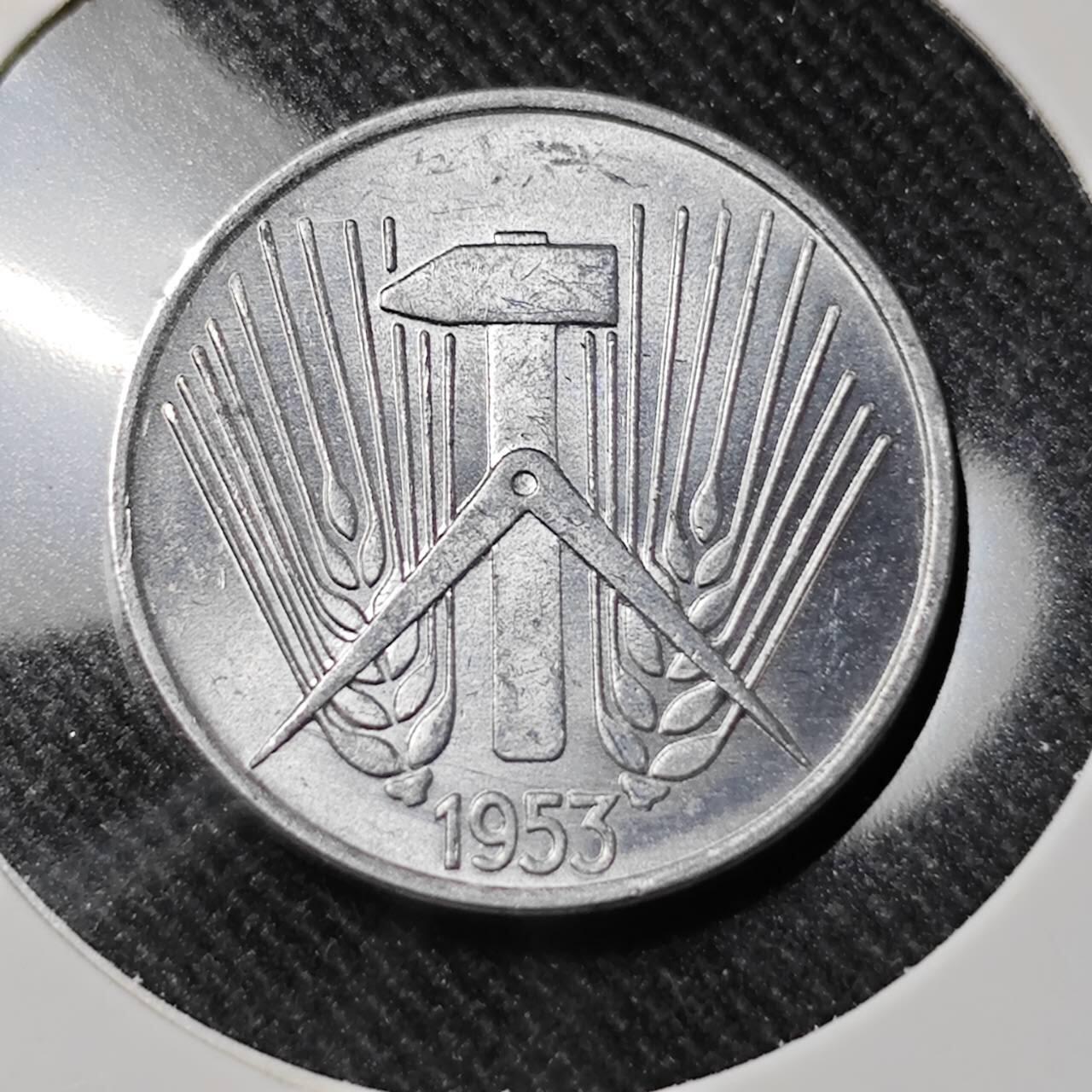 KK钱币收藏小铺   套币 批量/好品散币专场 2月预留时间 周末发货  1953东德5芬尼 MS品