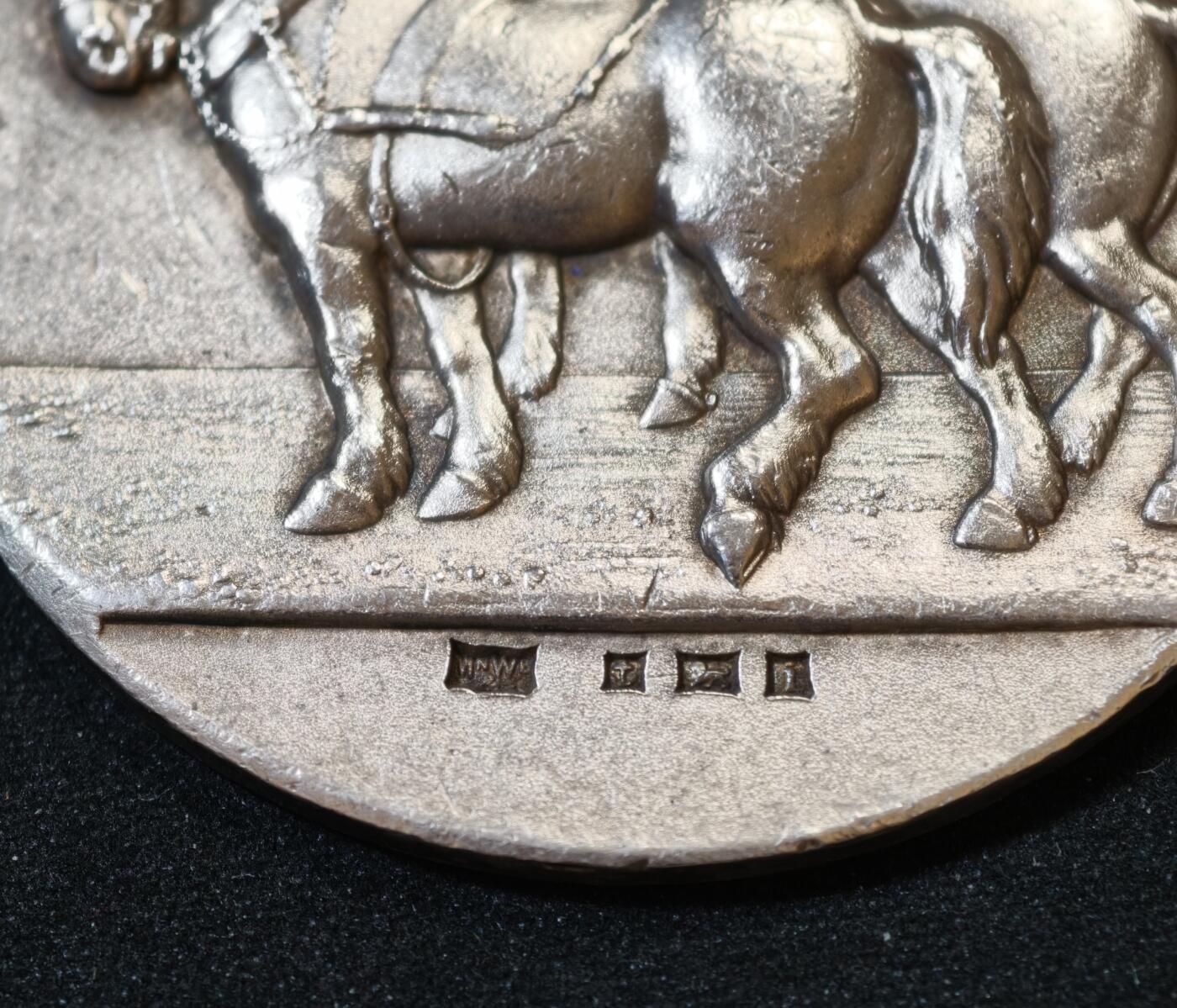 甄臻铺-世界币章拍卖（第53期），甄品场拍品征集中，送拍享返佣金等优惠多多