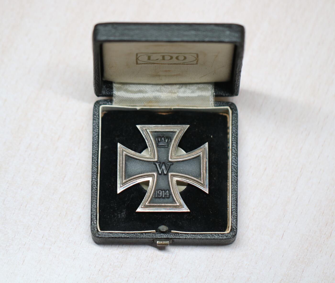 大猫徽章拍卖 第289期 一战1914一级铁十字勋章 圆盘版 配LDO原盒 品相状态很好
