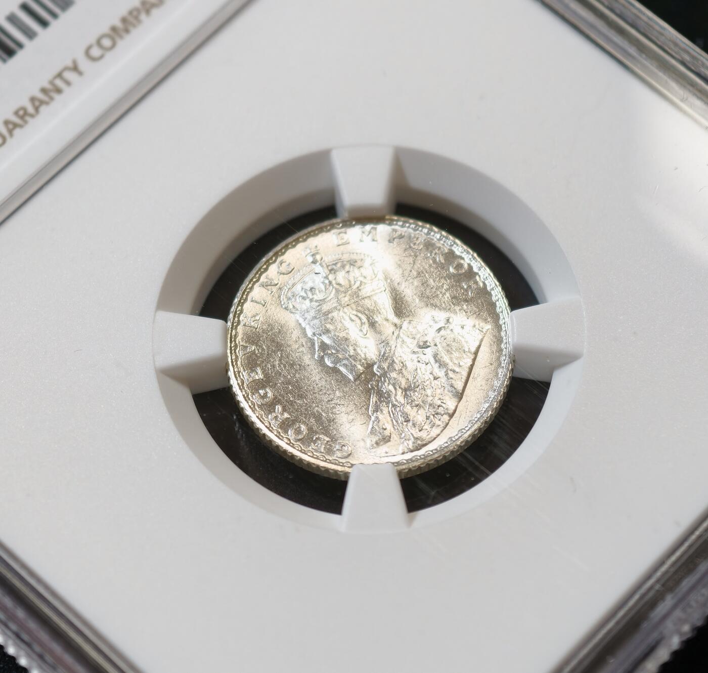 甄臻铺-世界币章拍卖（第53期），甄品场拍品征集中，送拍享返佣金等优惠多多