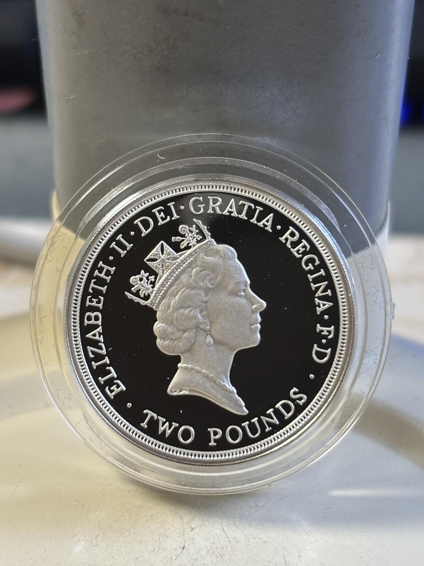 第192期拍卖 英国1995年二战胜利50周年2镑精制加厚纪念银币，925银，发行10000枚，31.96克