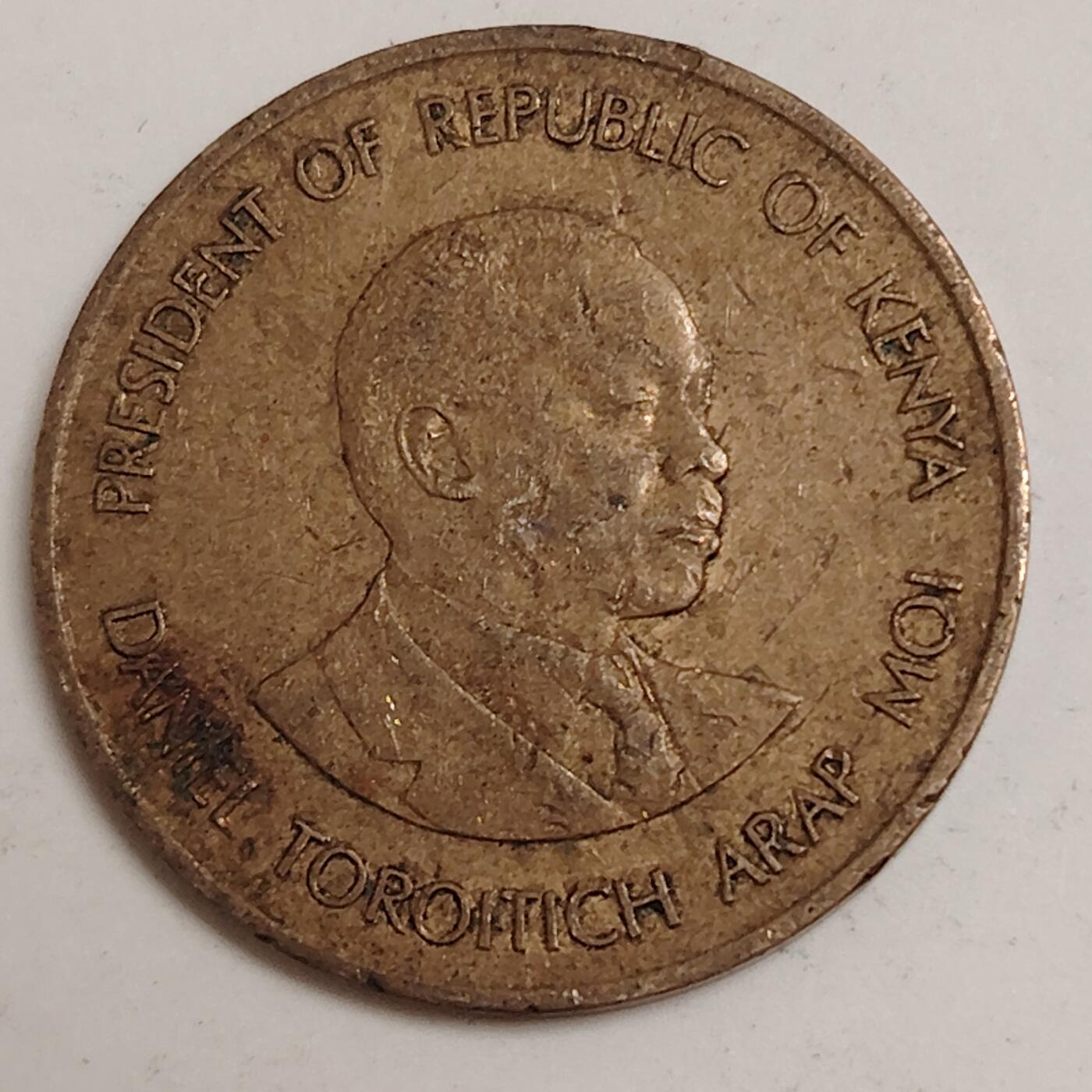 布加迪🐬～世界钱币(上海)🌾第 279 期 /  各国套币和散币