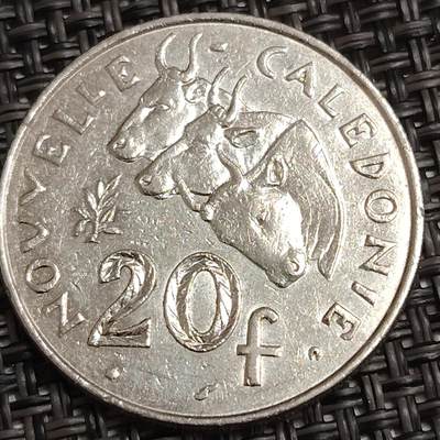 布加迪🐬～世界钱币(上海)🌾第 278 期 /  各国套币和散币 - 新喀里多尼亚 2001年 20法郎～L8