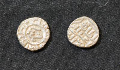 甄臻铺-世界币章拍卖（第53期），甄品场拍品征集中，送拍享返佣金等优惠多多 - 印度德里苏丹 巴尔班 2汗尼 打制银币，2枚一组，细节见图