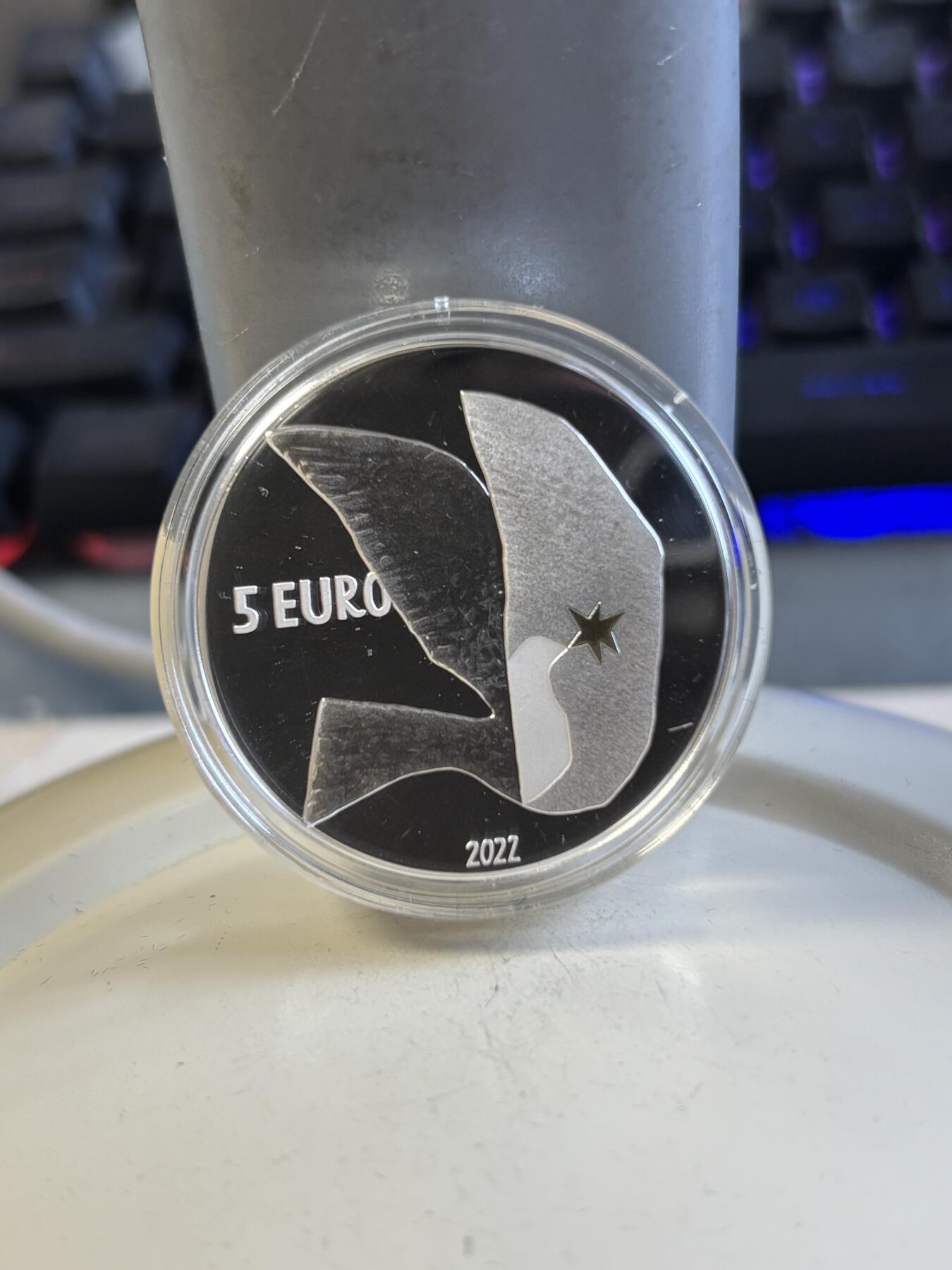 第192期拍卖 拉脱维亚2022年为了自由精制纪念银币，999银，22克，发行8000枚