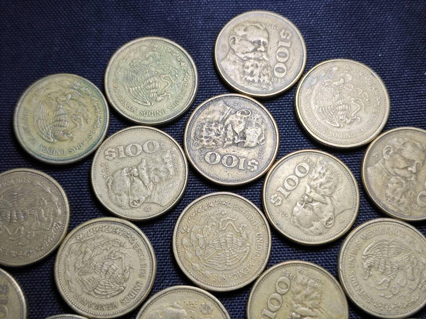 KK钱币收藏小铺   套币 批量/好品散币专场 2月预留时间 周末发货  墨西哥100比索铜币一组32枚