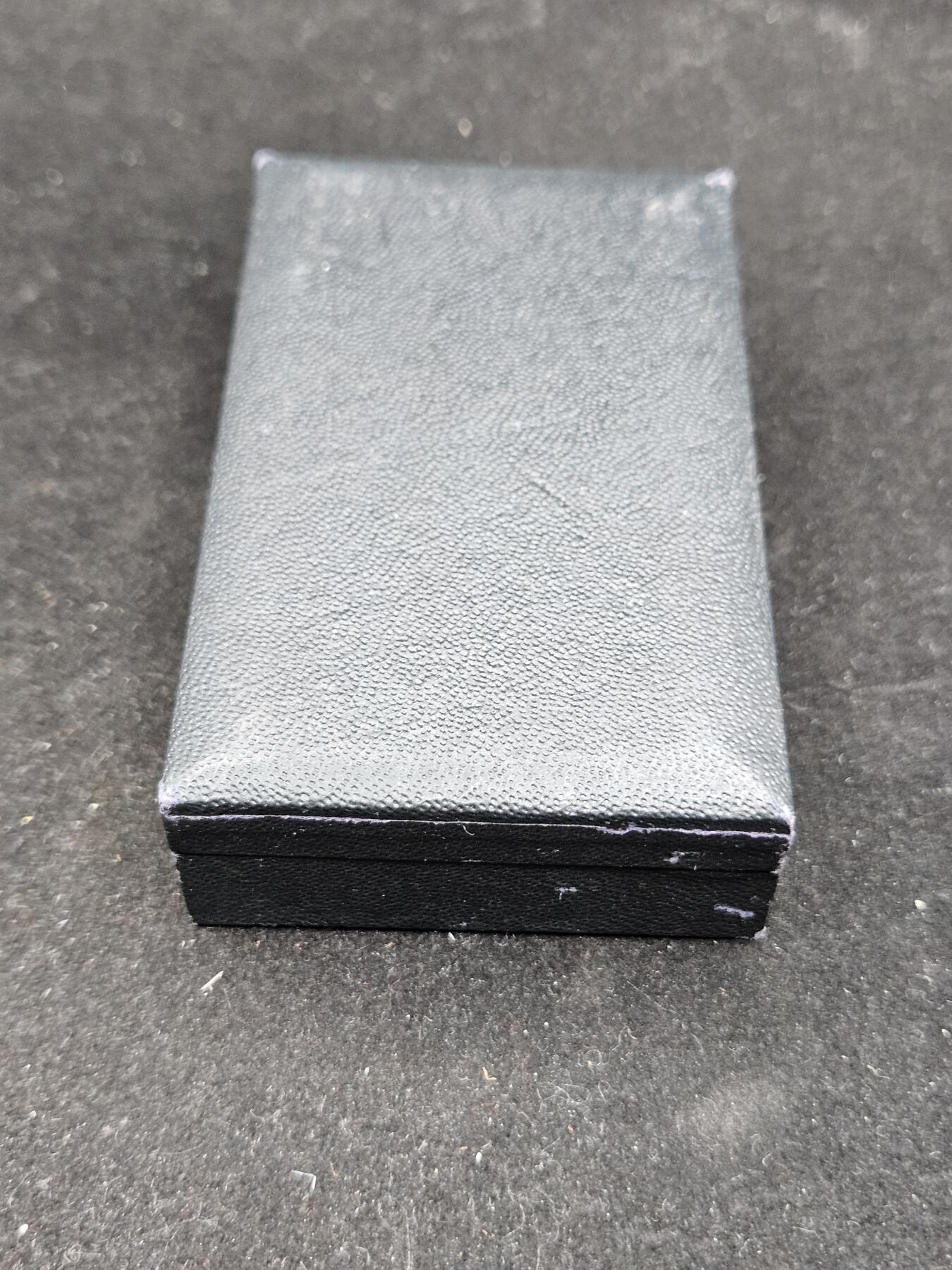 0元起拍勋章 第337期 咸鱼国勋章拍卖专场 3月8日（周日）下午6：00开始 赤十字社员章银制带盒