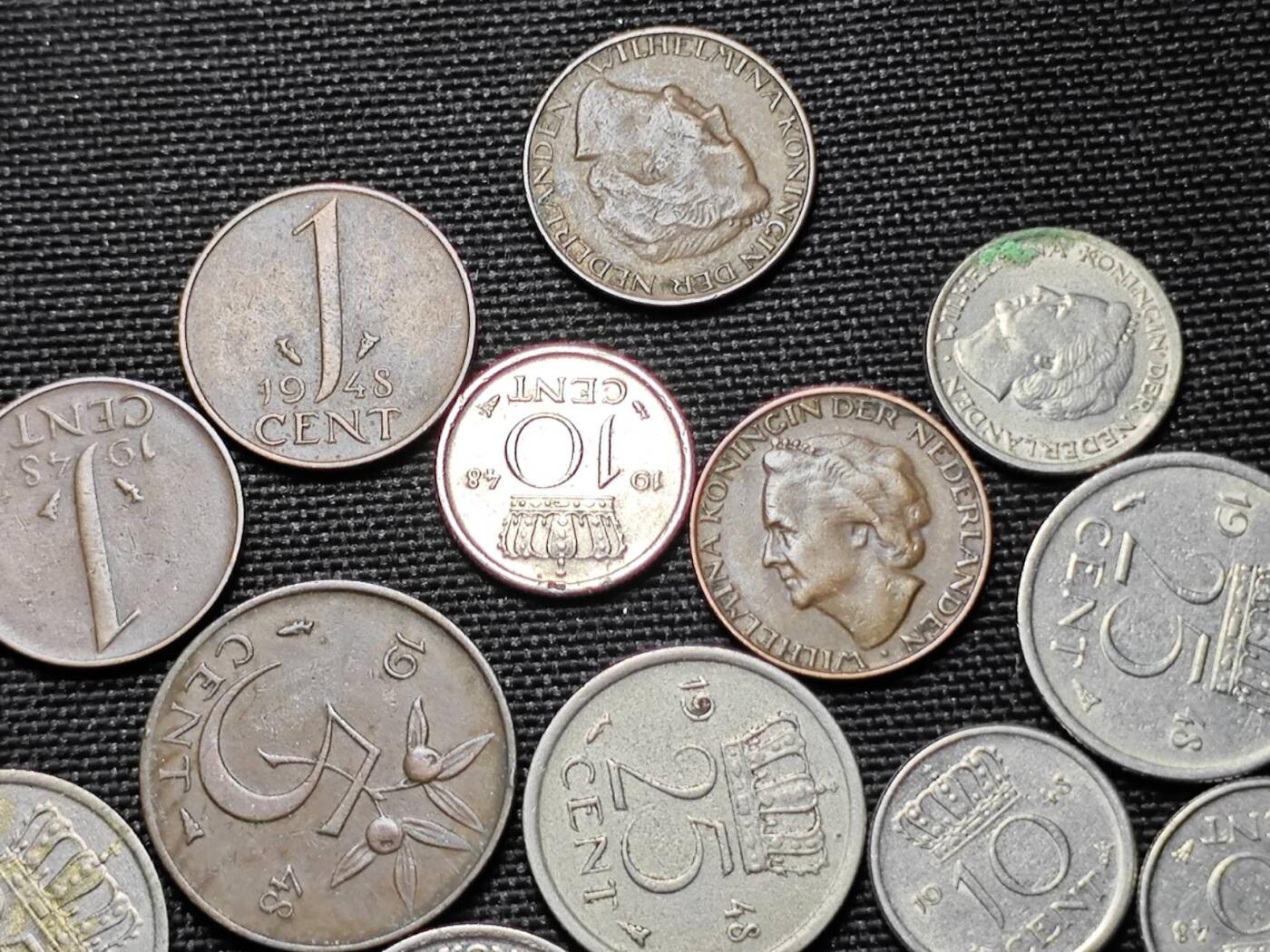 KK钱币收藏小铺   套币 批量/好品散币专场 2月预留时间 周末发货  荷兰威廉明娜女王头像散币一组21枚