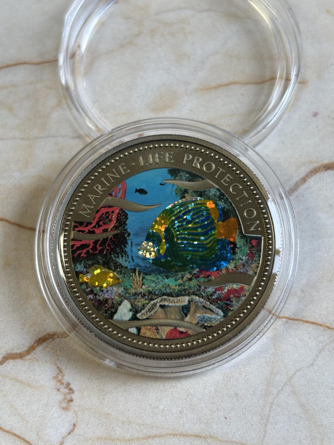 第192期拍卖 帕劳2001年保护海洋系列美人鱼幻彩色纪念币