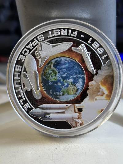 第192期拍卖 - 库克2010年第一架航天飞机彩色纪念银币，999银，1盎司
