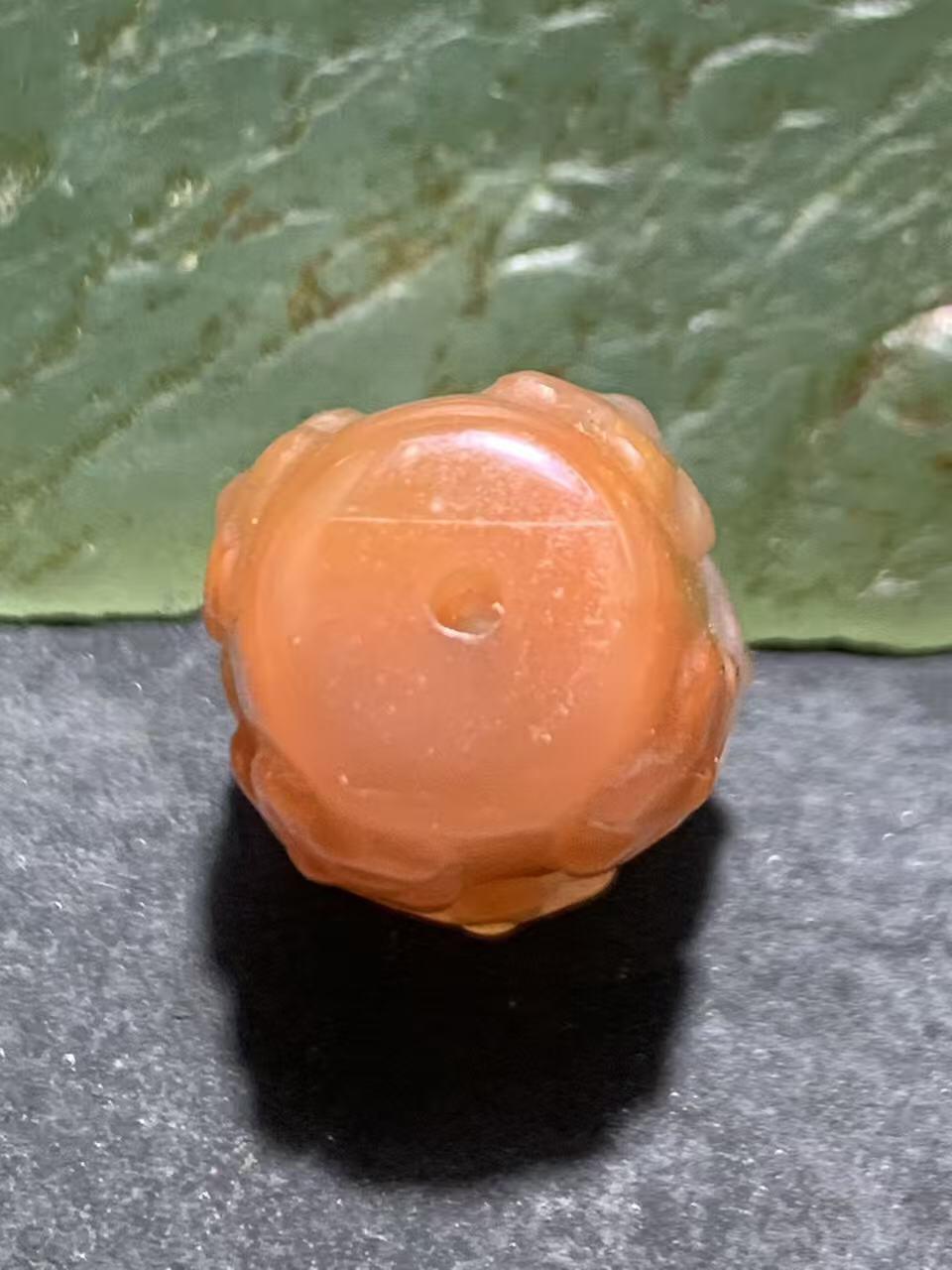 精美川料荔枝冻飘红南红玛瑙雕刻满花桶珠一个