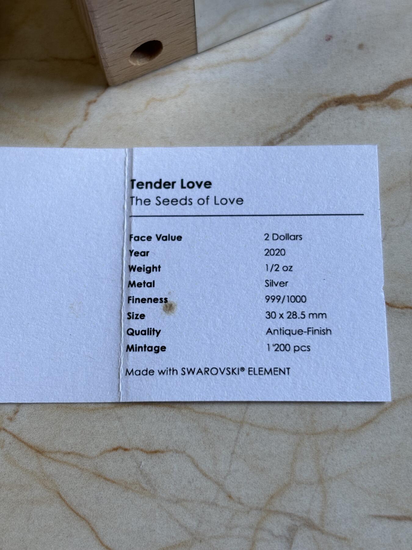 第192期拍卖 库克2020爱的种子系列2情人节镶嵌水晶异形银币，999银，15克，发行1200枚