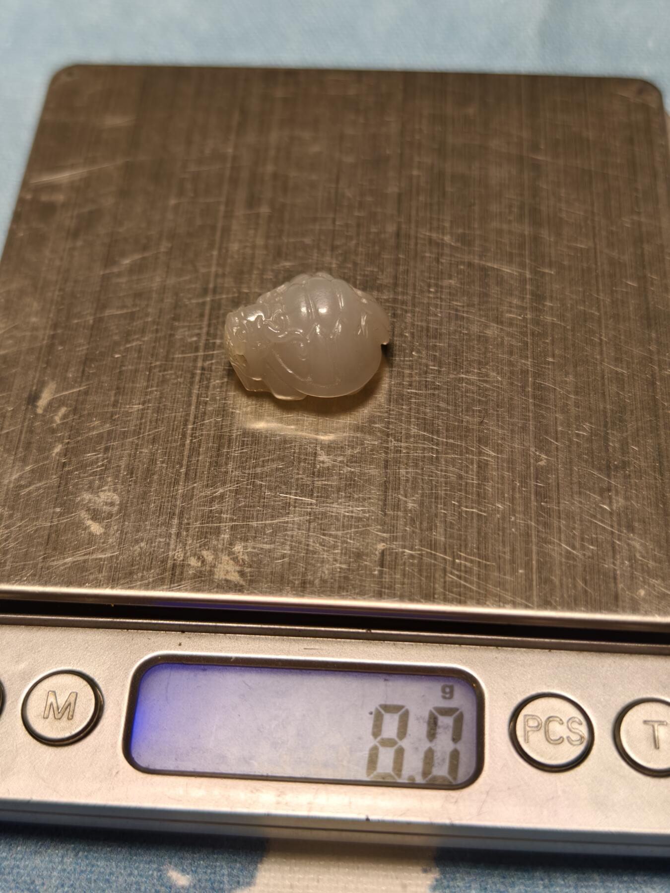 抚柳草堂-第十四期章牌钱币  奖章勋章限时免佣 满百包邮 放漏专场 和田玉小龙龟 和田玉雕刻小龙龟 玉质细腻雕刻精美 打灯无结构重8g Q萌可爱 支持国检永久保真 